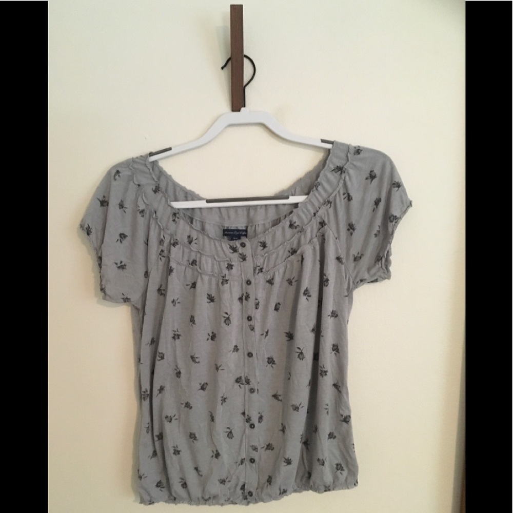 American Eagle floral top
